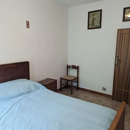 Maison Individuelle Au Calme Rigo Holiday home Farindola